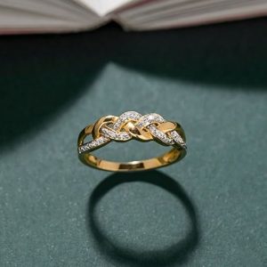 Gold & Diamond Ring